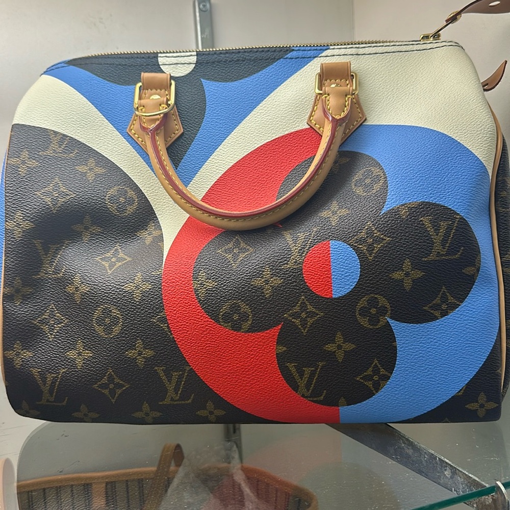 NWT Louis Vuitton Limited Edition Speedy bag from the Game On Series.  Size 30